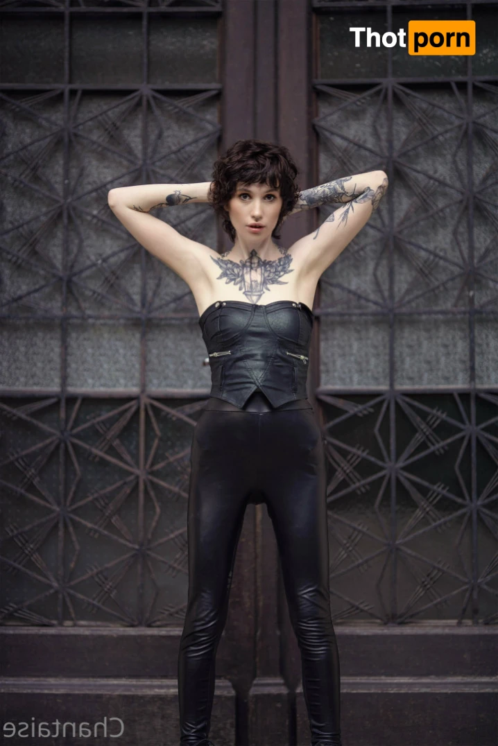 Chantai van Taise 12229531