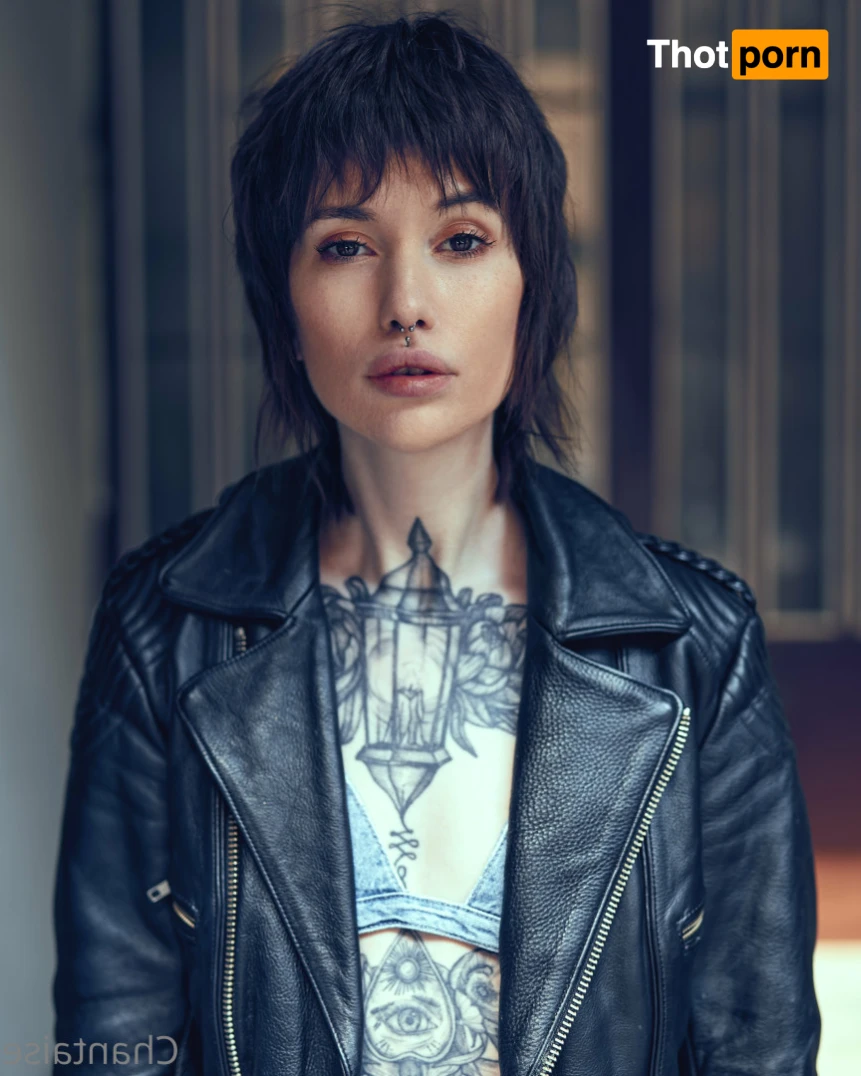 Chantai van Taise 12230159