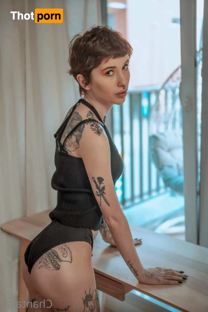 Chantai van Taise 12230379