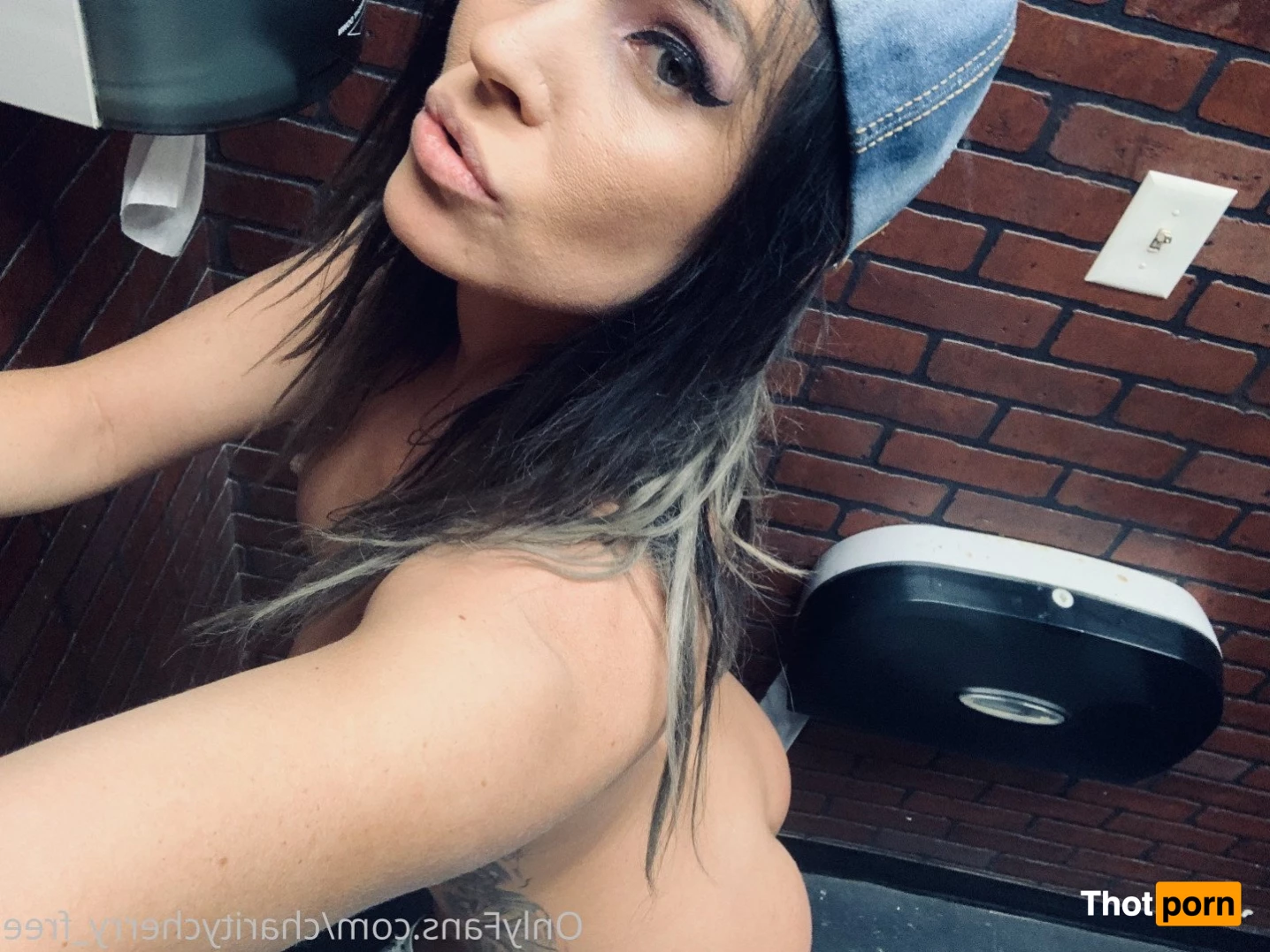 💕𝗗𝗠 ME💕 5236642