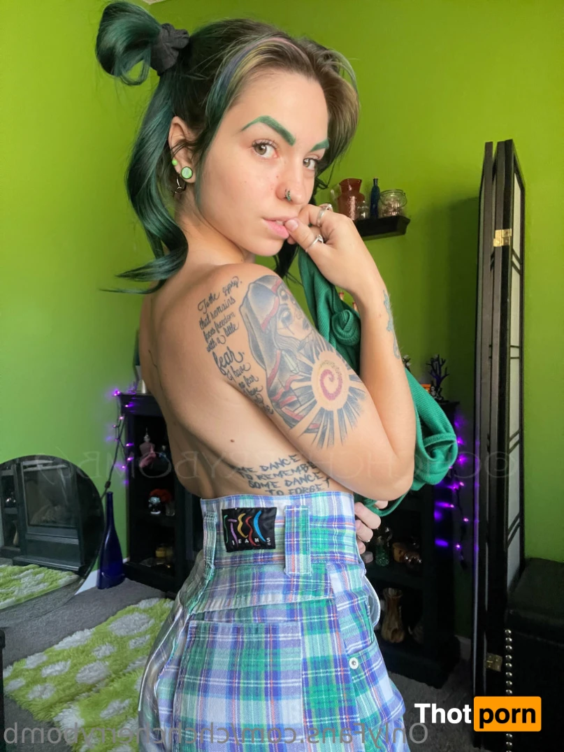 Cherrybomb Suicide 💚 Free! 12229065