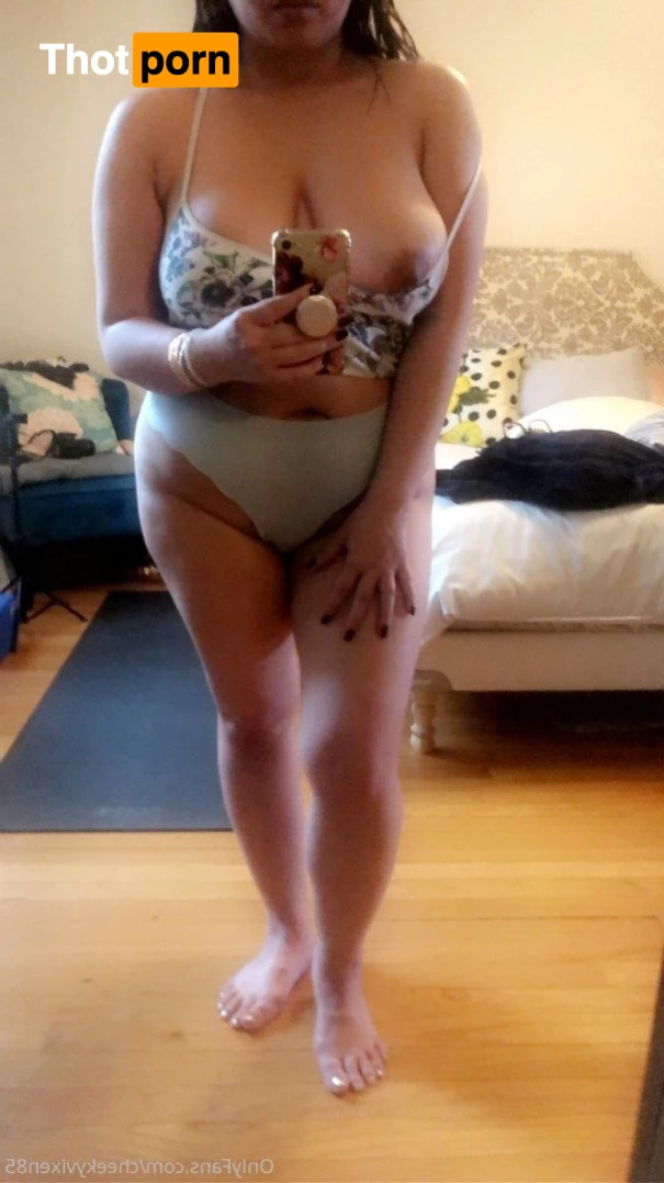 CheekyVixen85 5235585