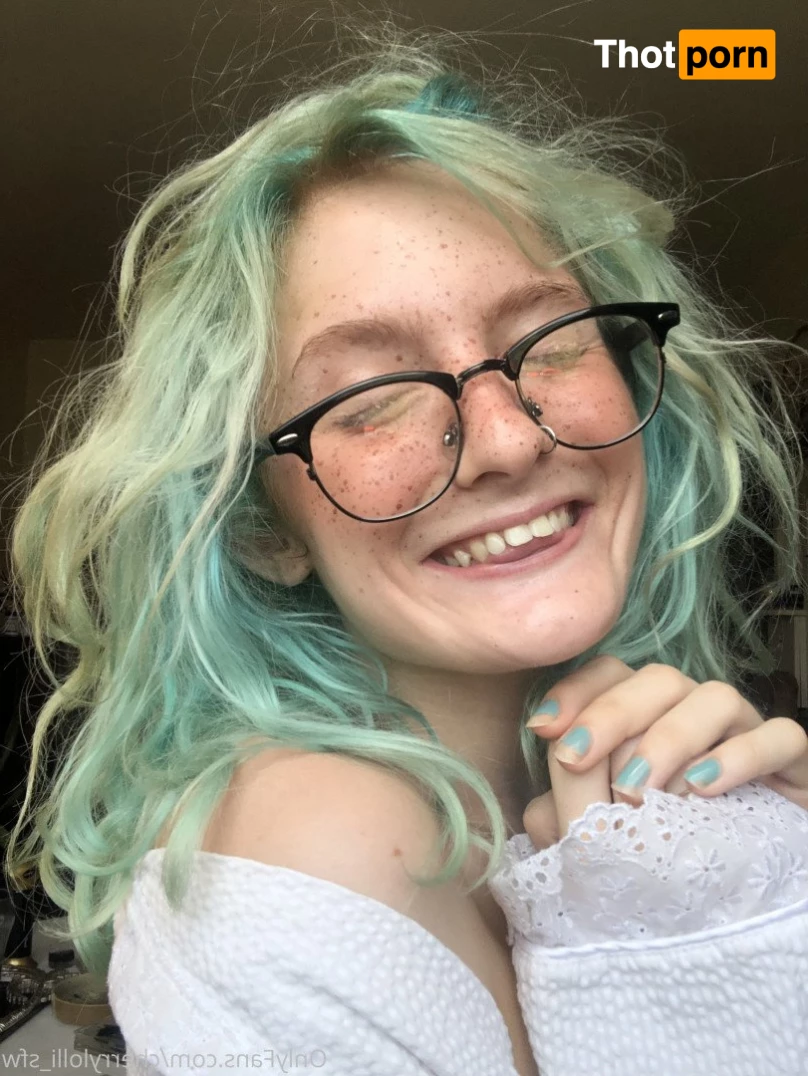 cherrylolli_sfw 5203242