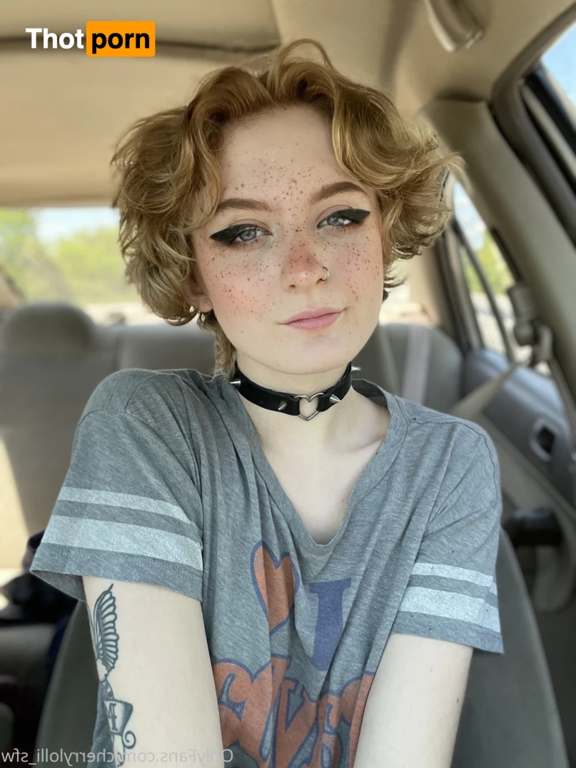 cherrylolli_sfw 12206113