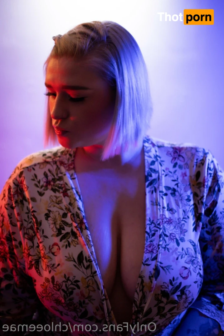 Chloee Mae 13542461