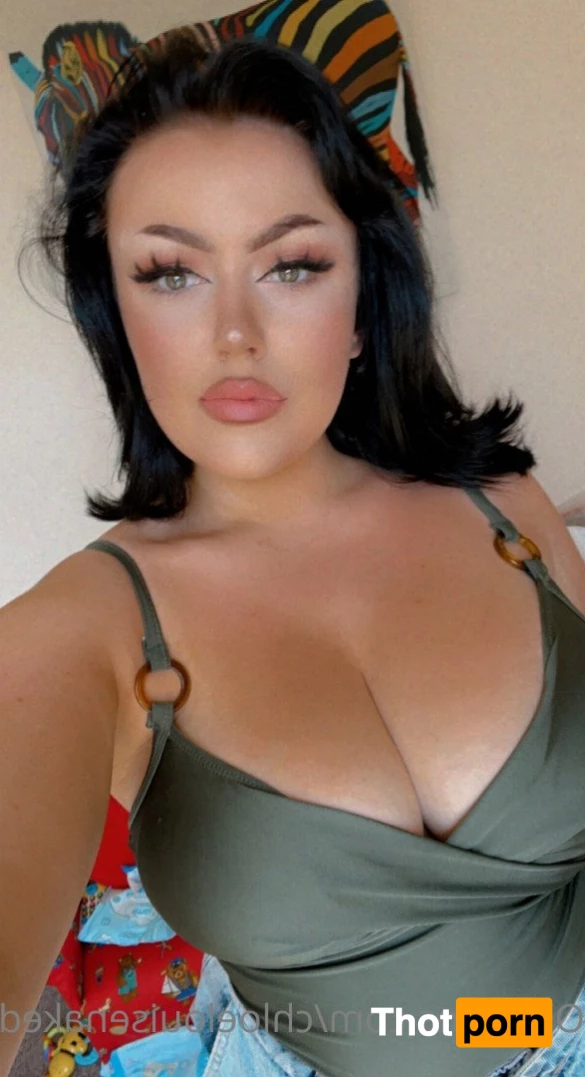 Chloe Louise 5194240