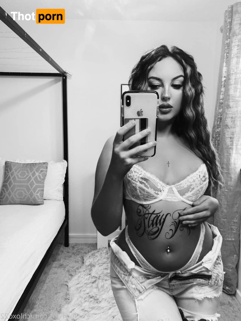 Brunette_Baddie 5236156