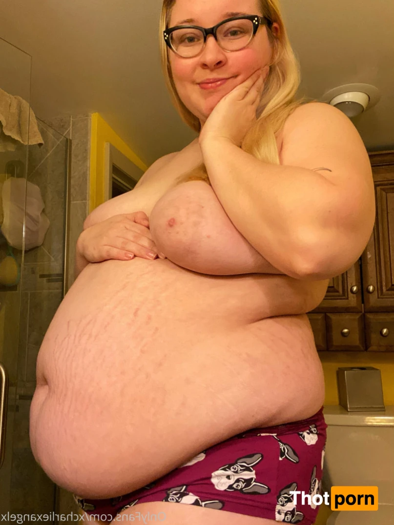 charlie 💕 12199931