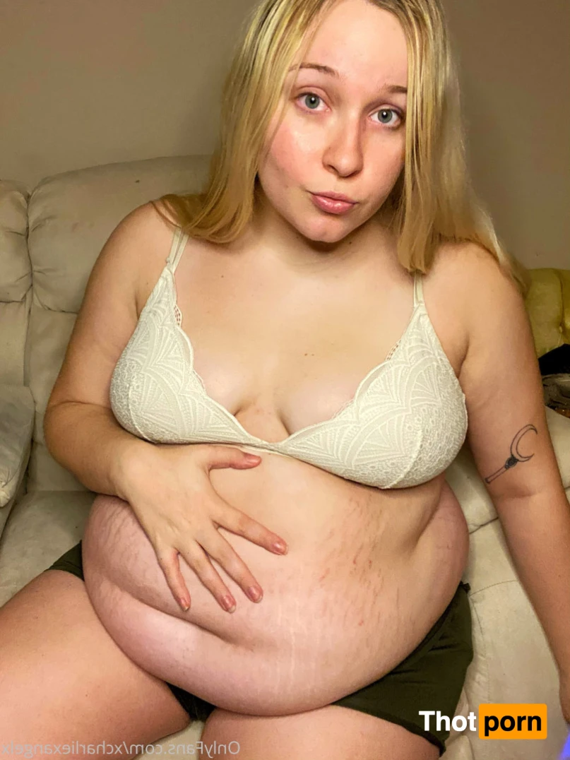 charlie 💕 12199963