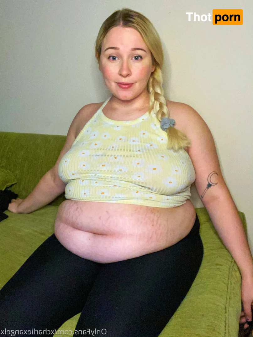 charlie 💕 12200844