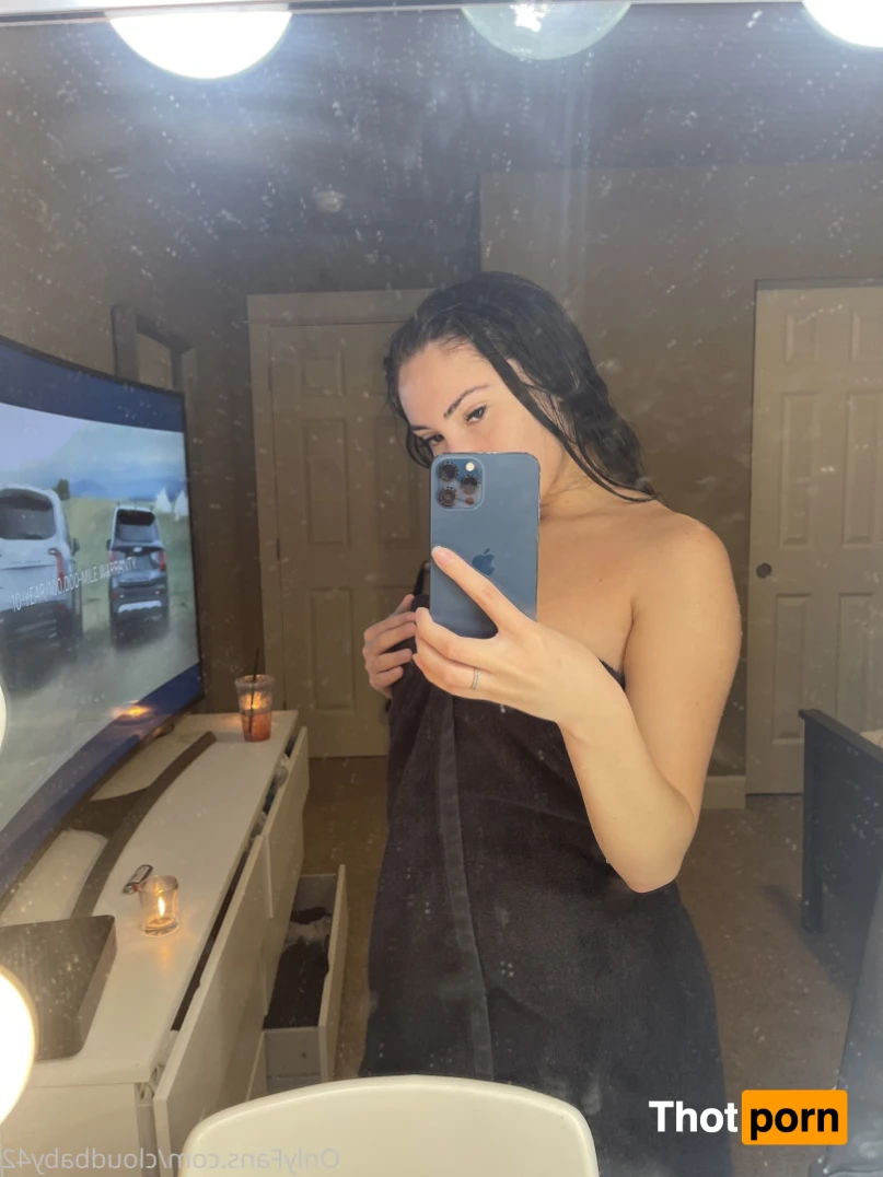 COLLEGE SOPHOMORE 😋 12177438