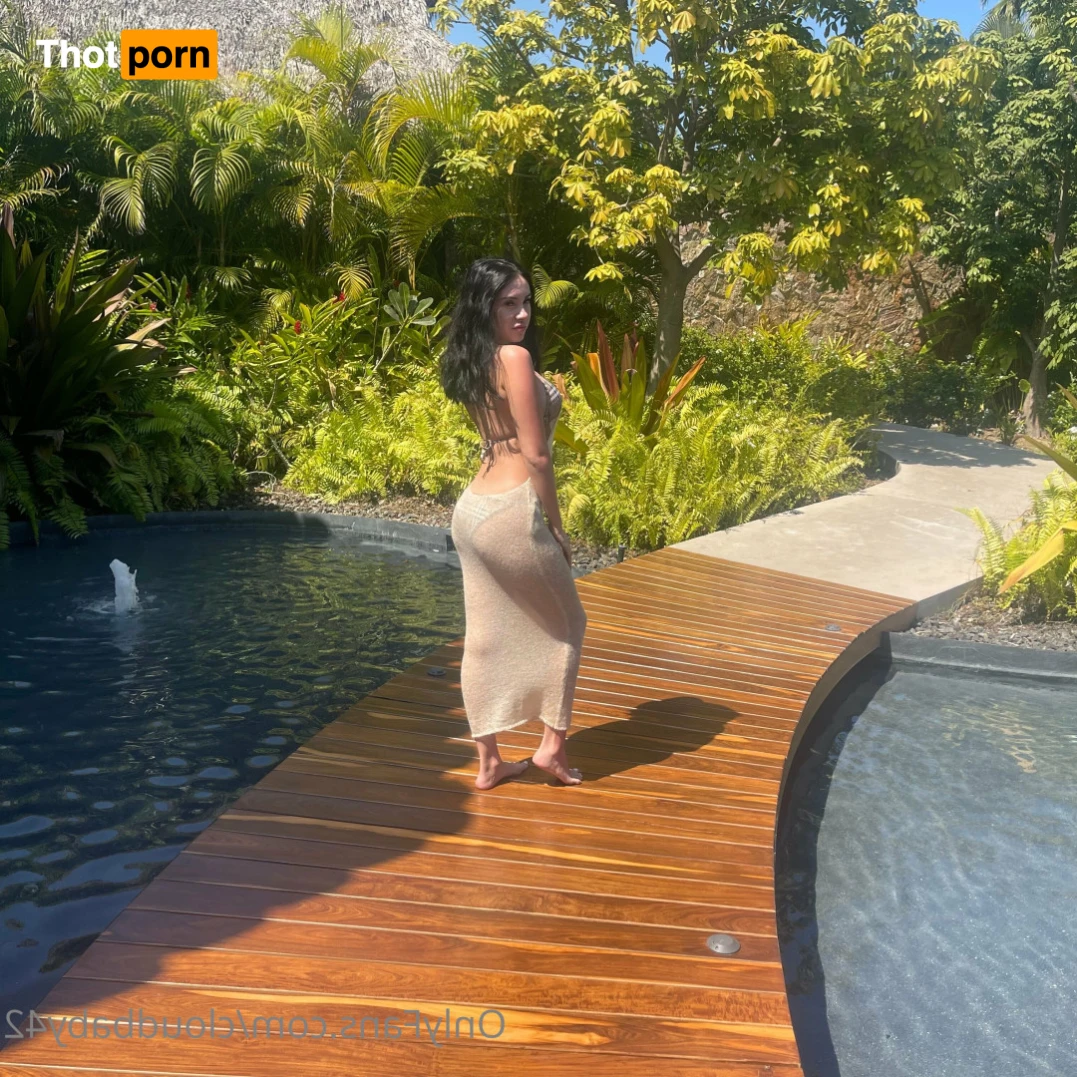 COLLEGE SOPHOMORE 😋 12178342