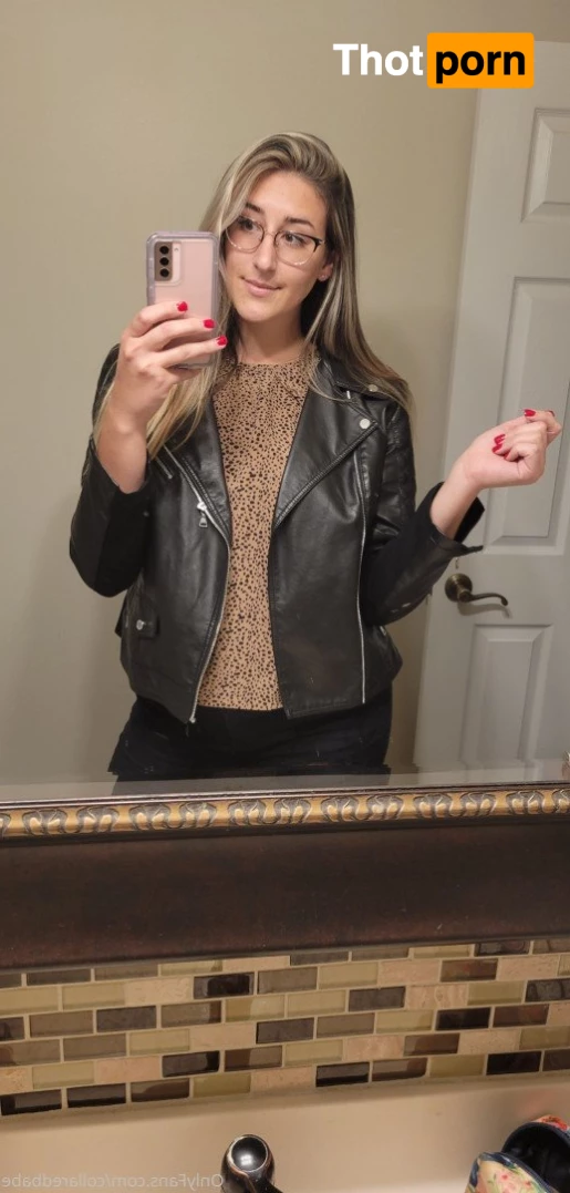 Collared Babe 5119261