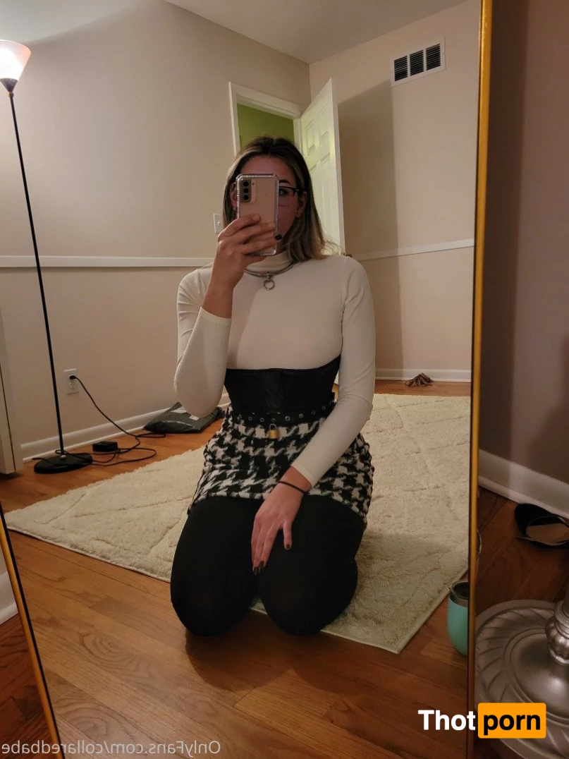 Collared Babe 5119321