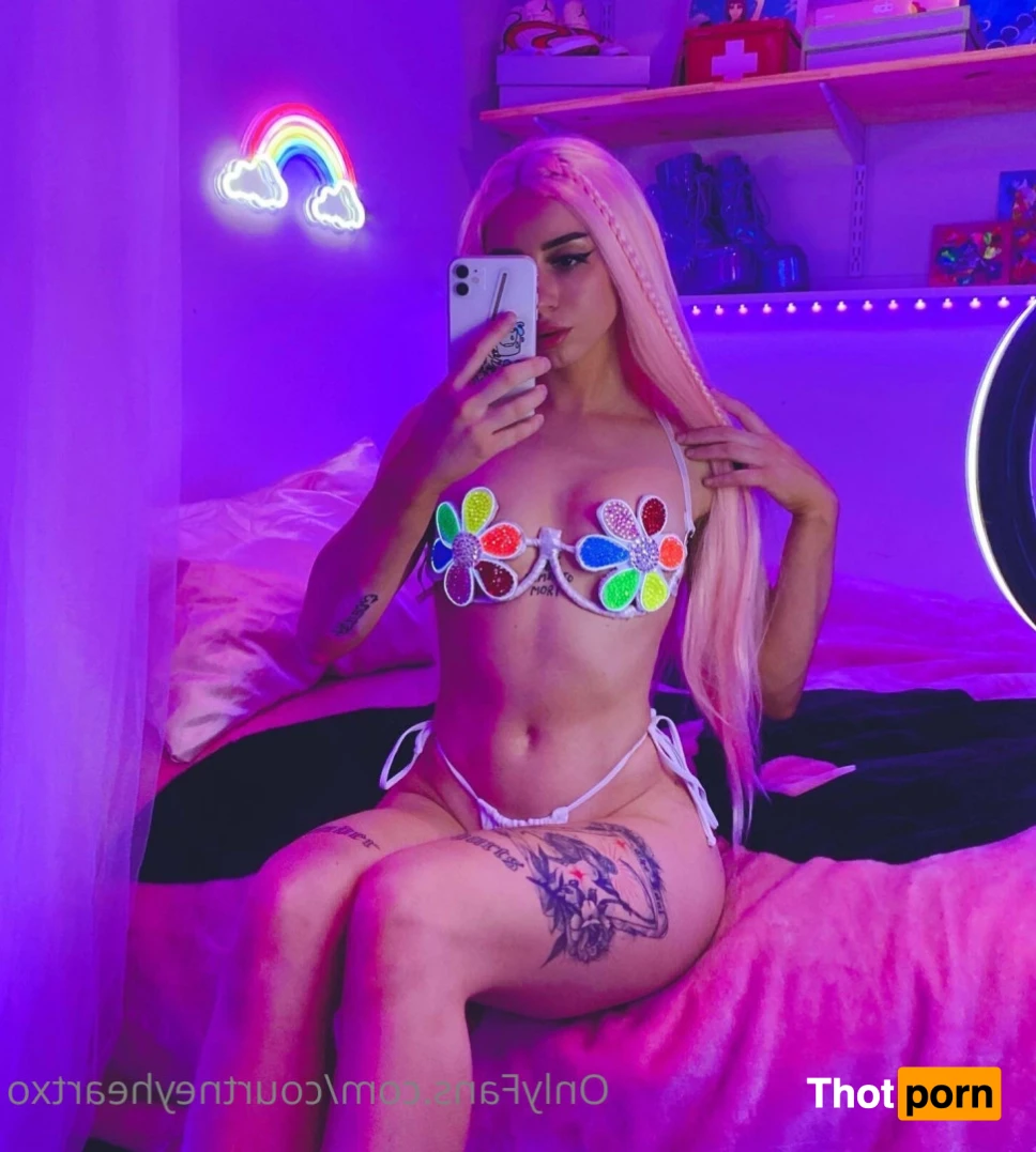 Courtney 💕 12154155