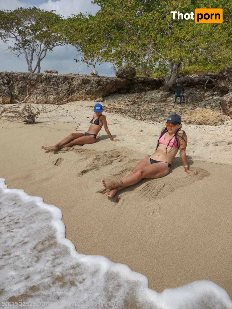 cuteanddesperate 15285786