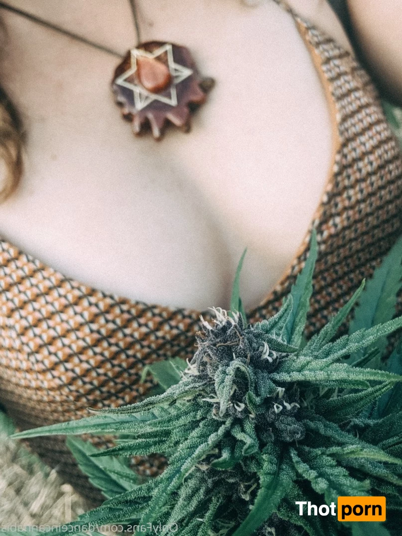 Juliet Jones 5128360