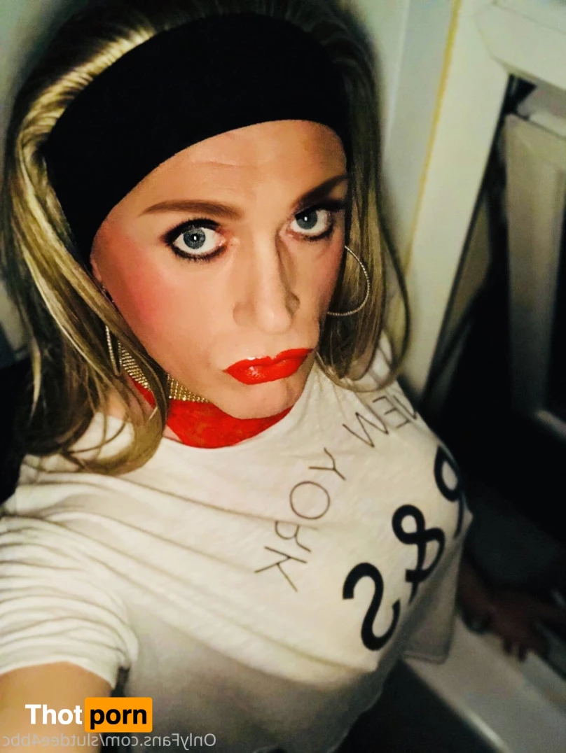 Dee 🇬🇧 9970001