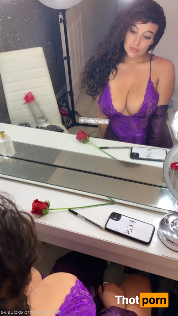 FionaGirlSoho 15370665