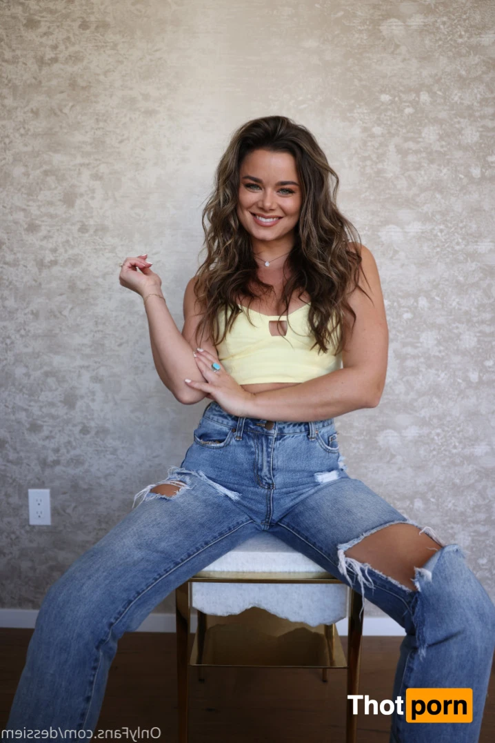 🦋Dessie🦋 13336971