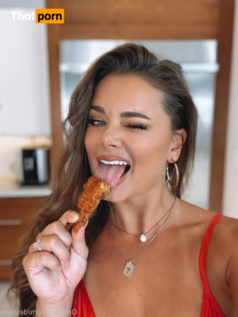 🦋Dessie🦋 13337685