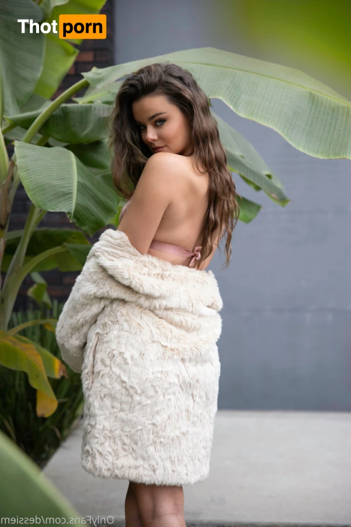 🦋Dessie🦋 13337718