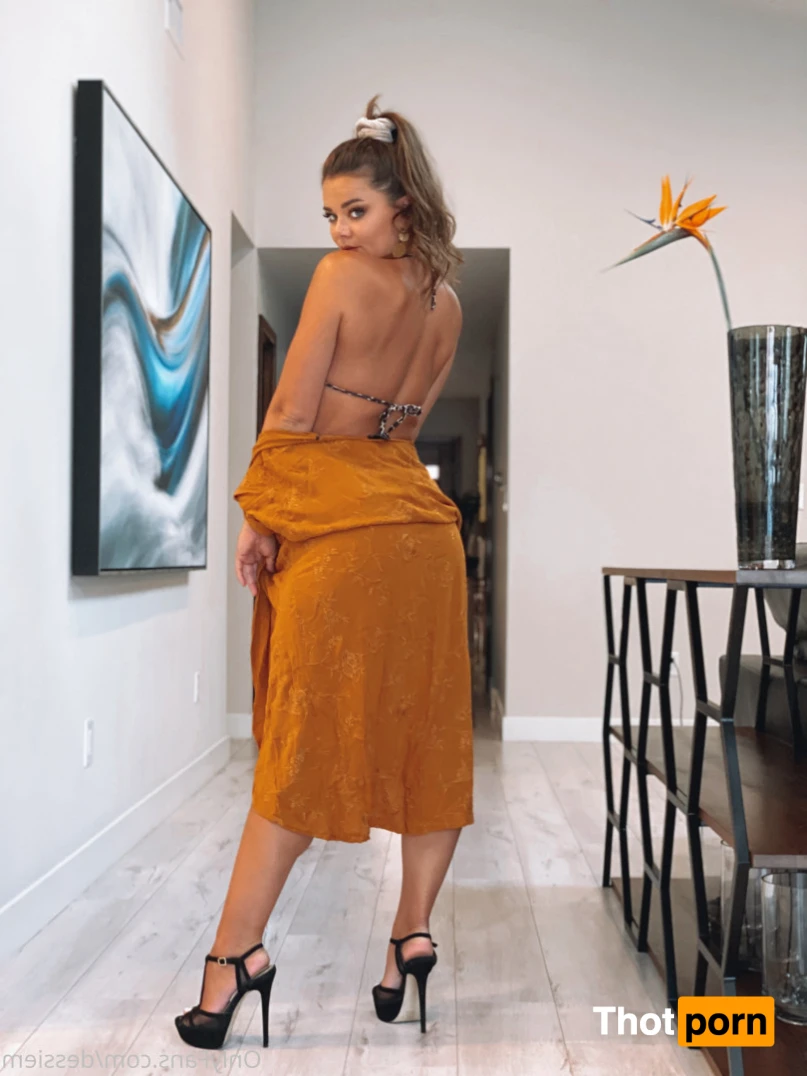 🦋Dessie🦋 13337819