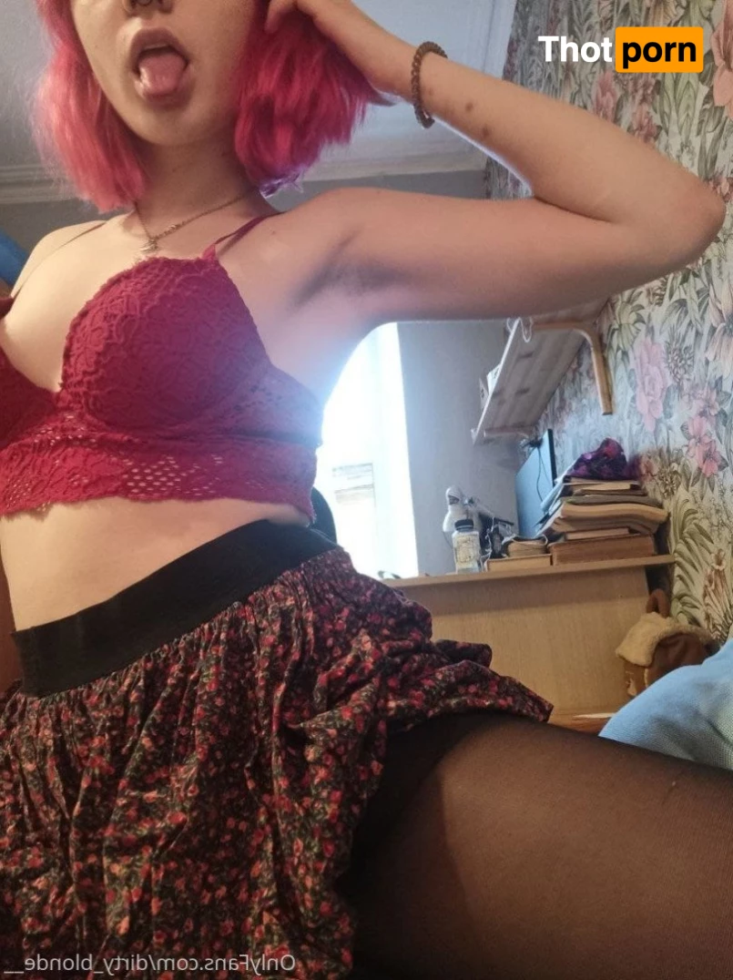 😈 👩‍🦳 Dirty  Blonde 👩‍🦳 😈 5100895