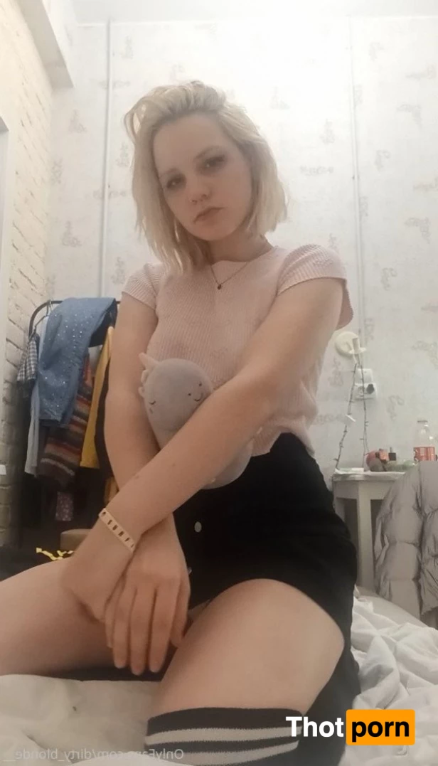 😈 👩‍🦳 Dirty  Blonde 👩‍🦳 😈 5101034