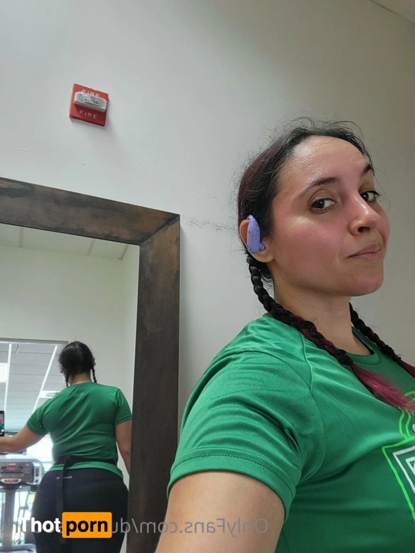 Nina Osegueda, Queen of Hell 🤘 5768498