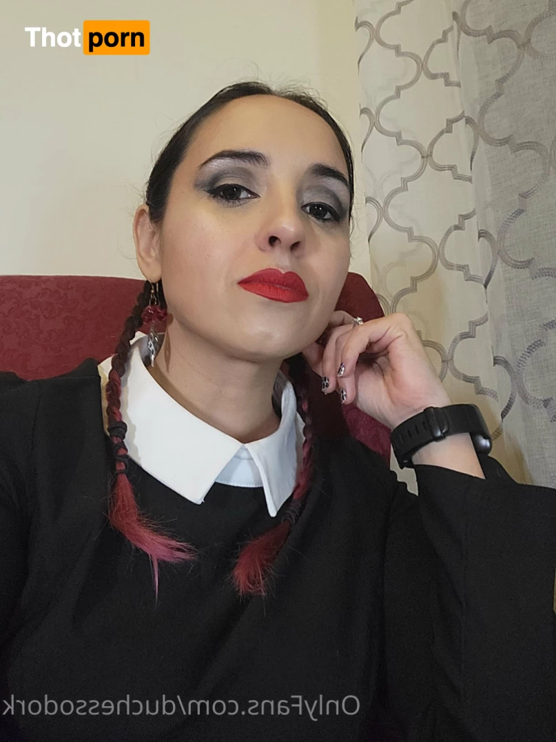 Nina Osegueda, Queen of Hell 🤘 5768606