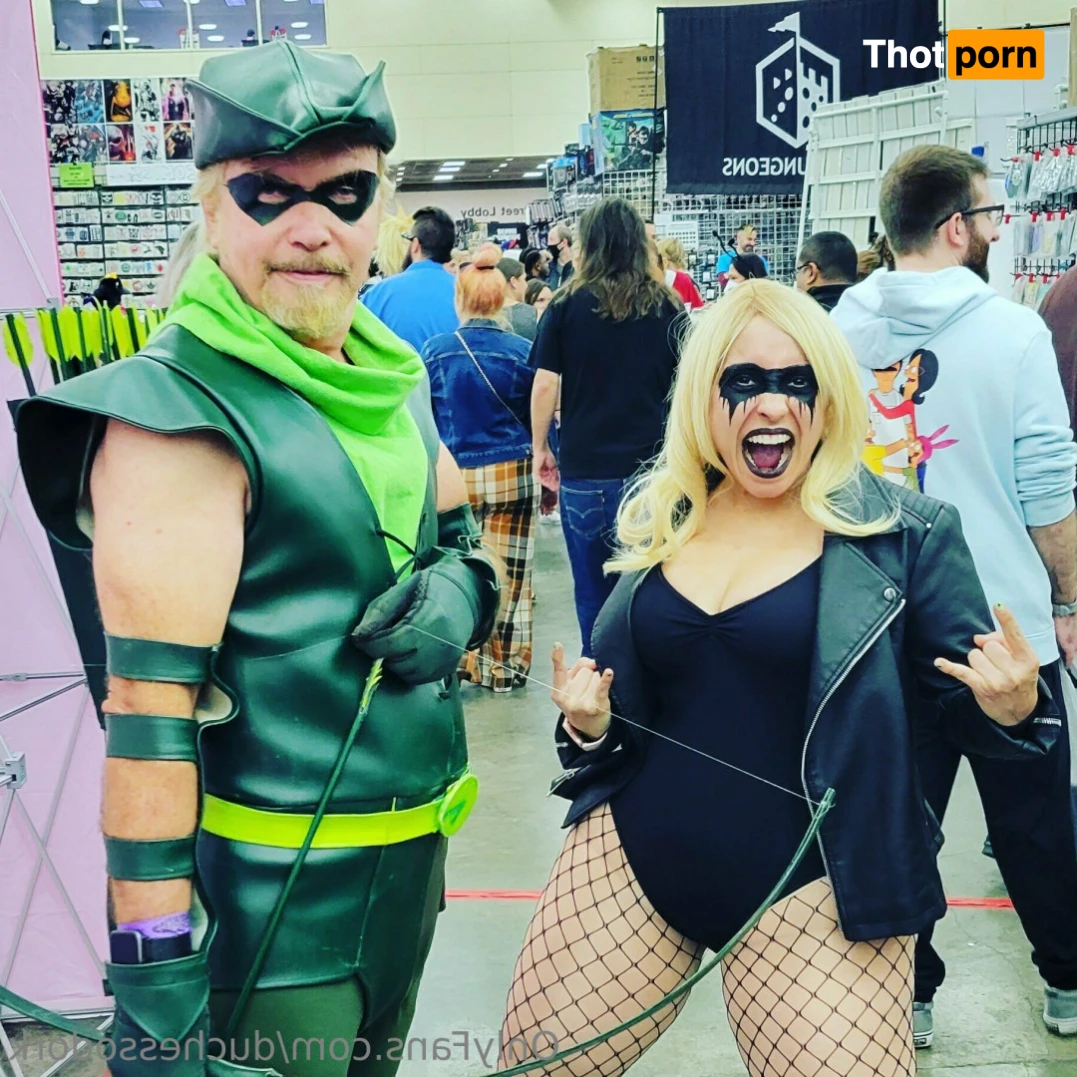 Nina Osegueda, Queen of Hell 🤘 13295759