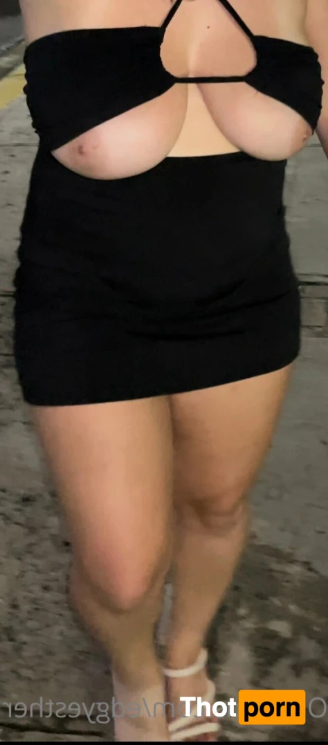 Edgy Esther 13294789