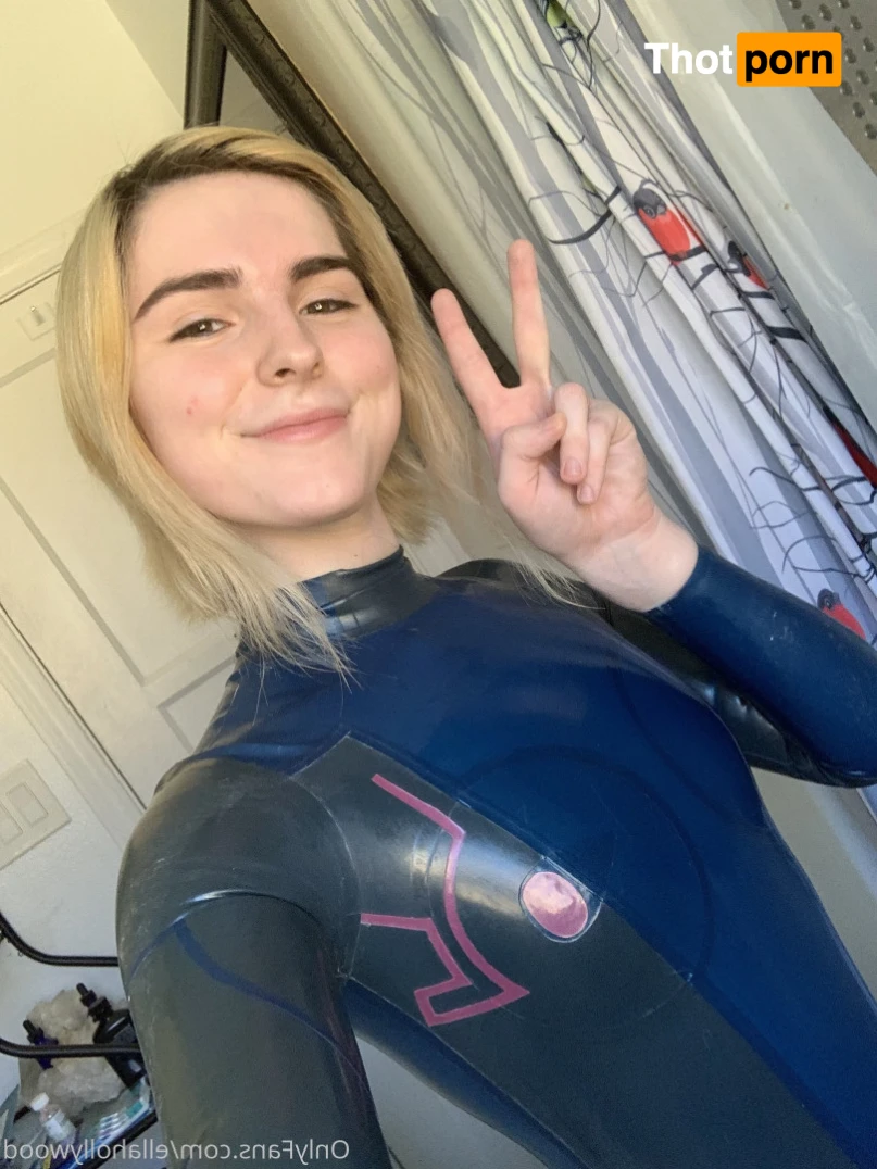 Jean Hollywood 13280384