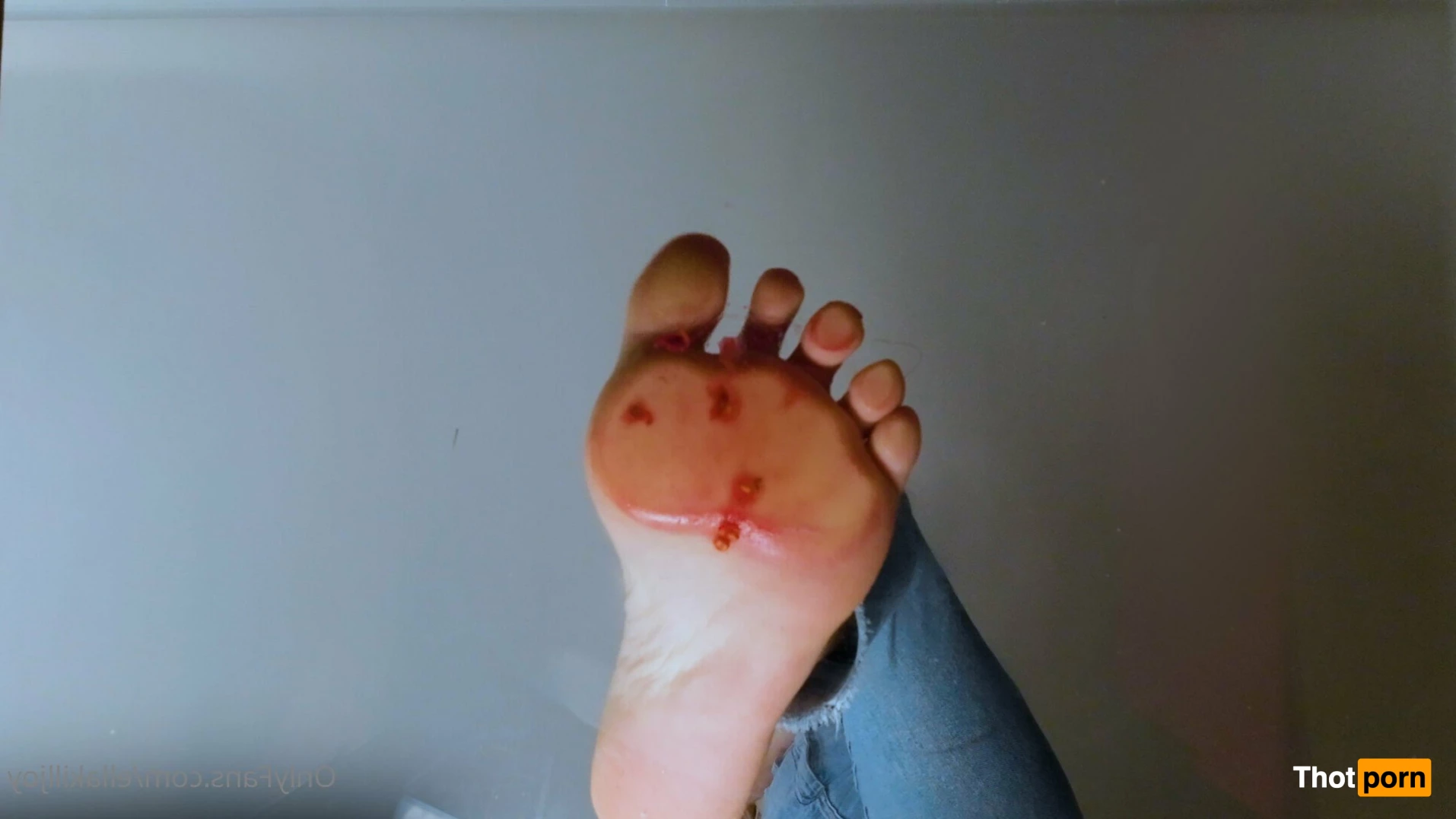 Giantess Ella 5087813