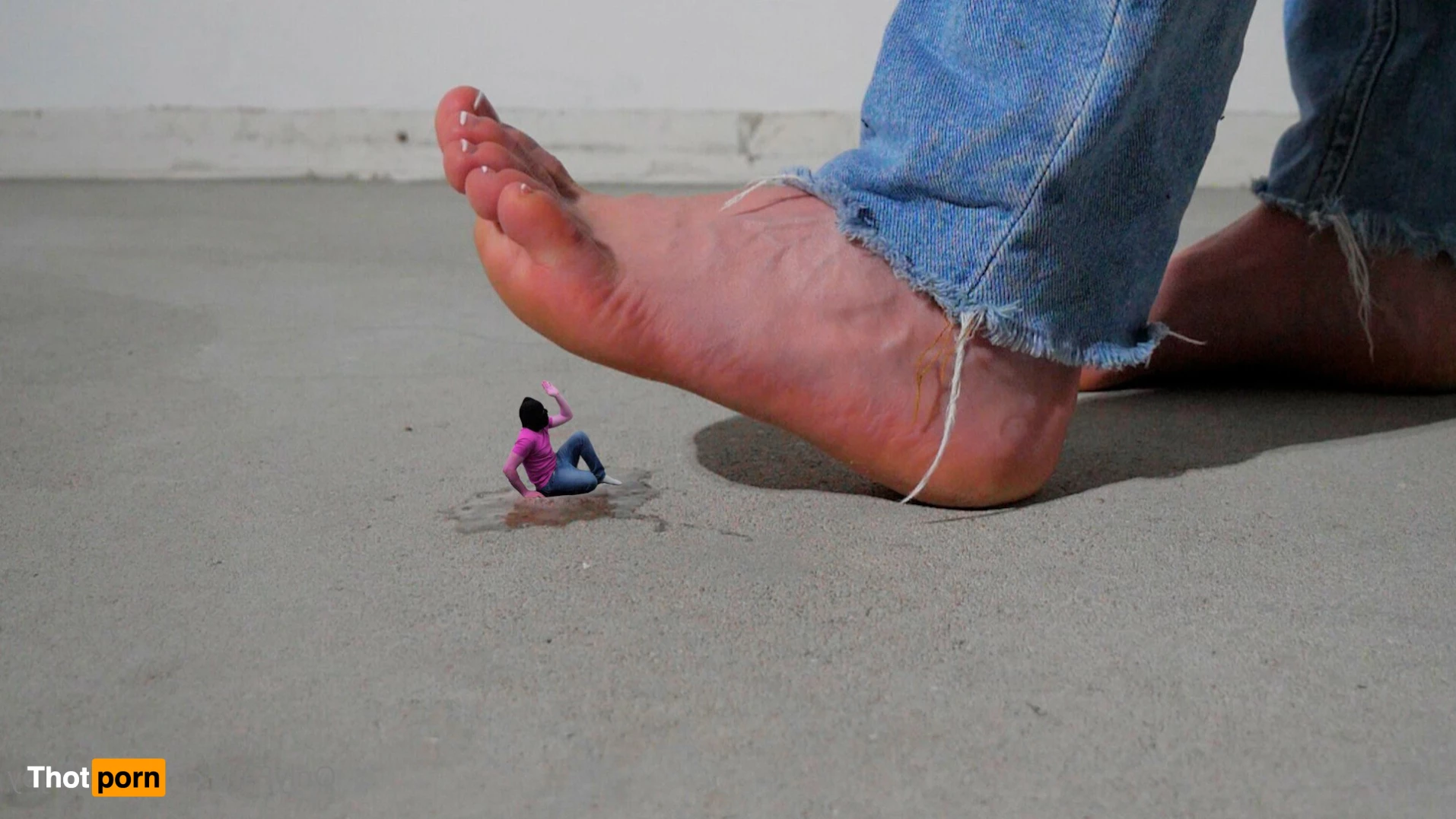 Giantess Ella 5088323