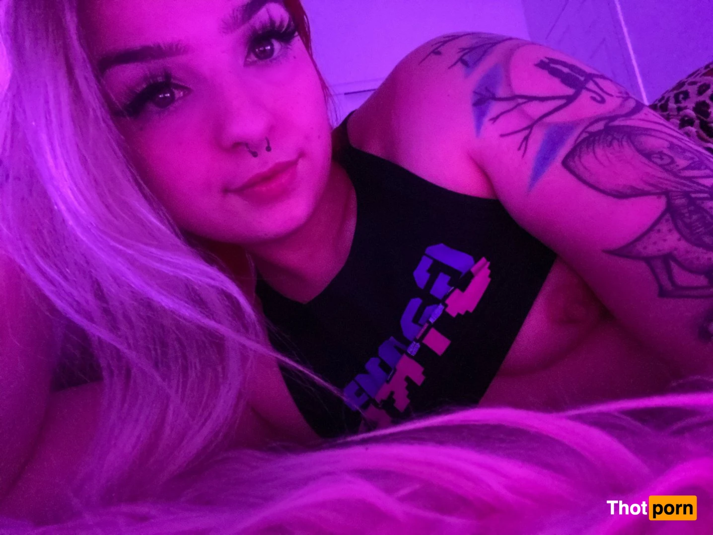 CheekyWahmen 5083882