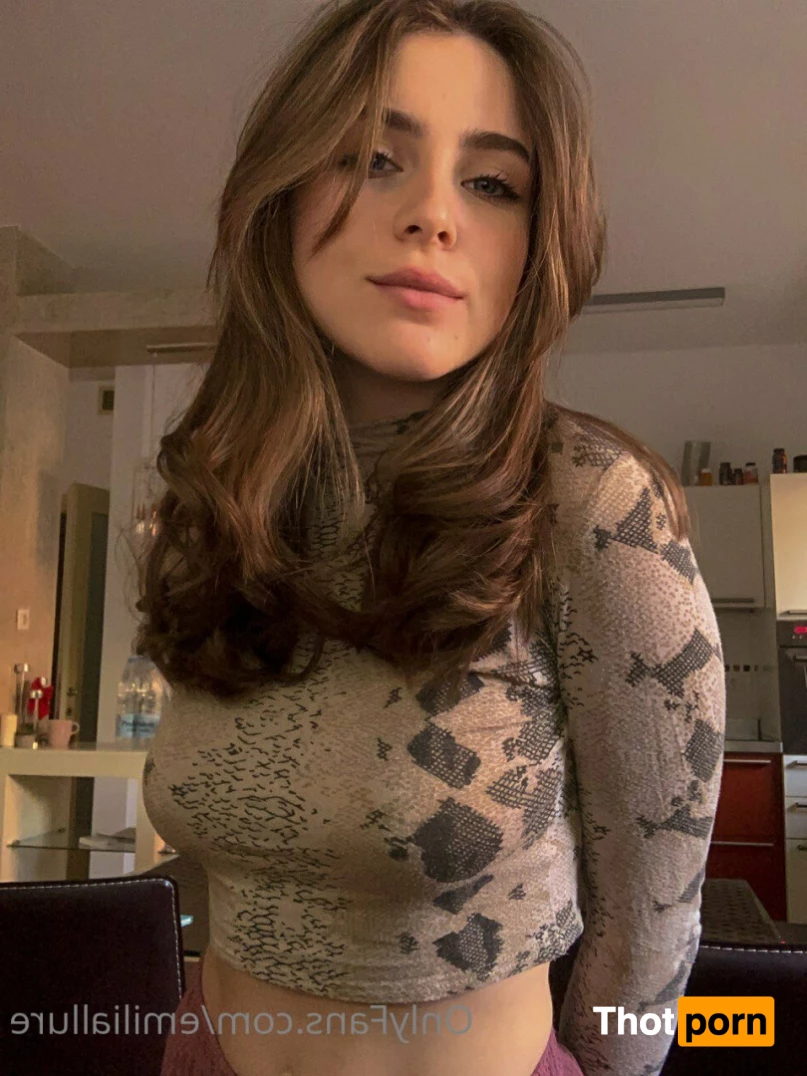 🟢  𝐸𝑀𝐼𝐿𝐼𝒜 💛🧸 5587438