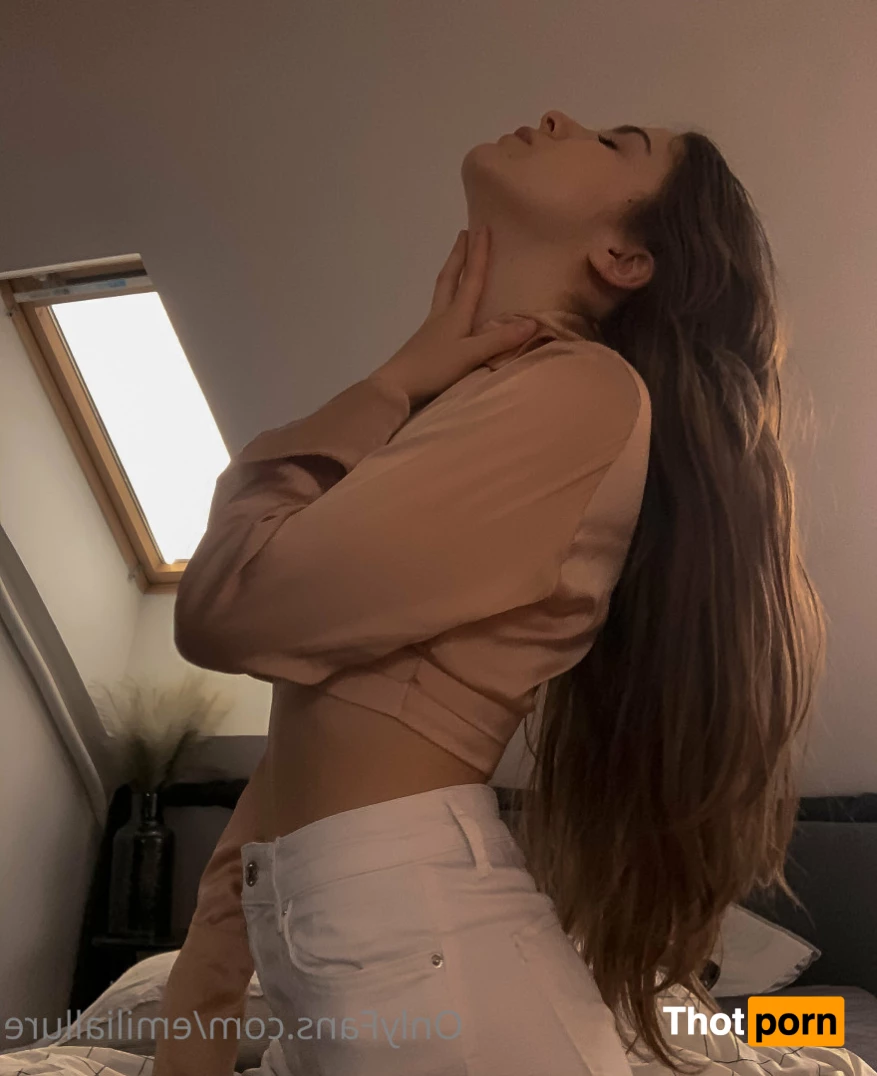 🟢  𝐸𝑀𝐼𝐿𝐼𝒜 💛🧸 5587558