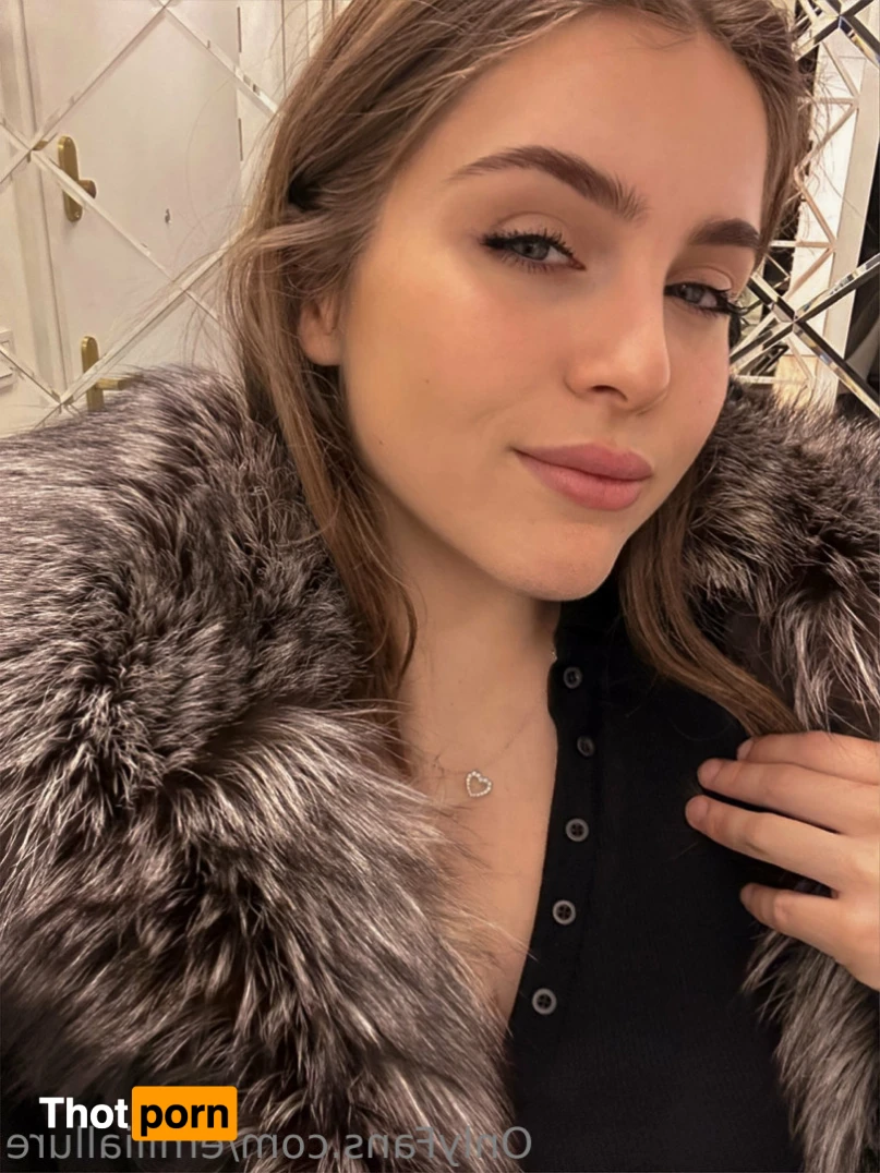 🟢  𝐸𝑀𝐼𝐿𝐼𝒜 💛🧸 13197555