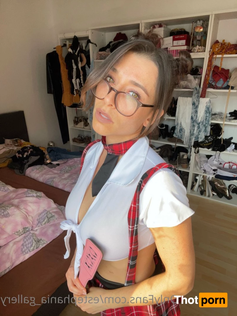 Estephania_gallery 5076329