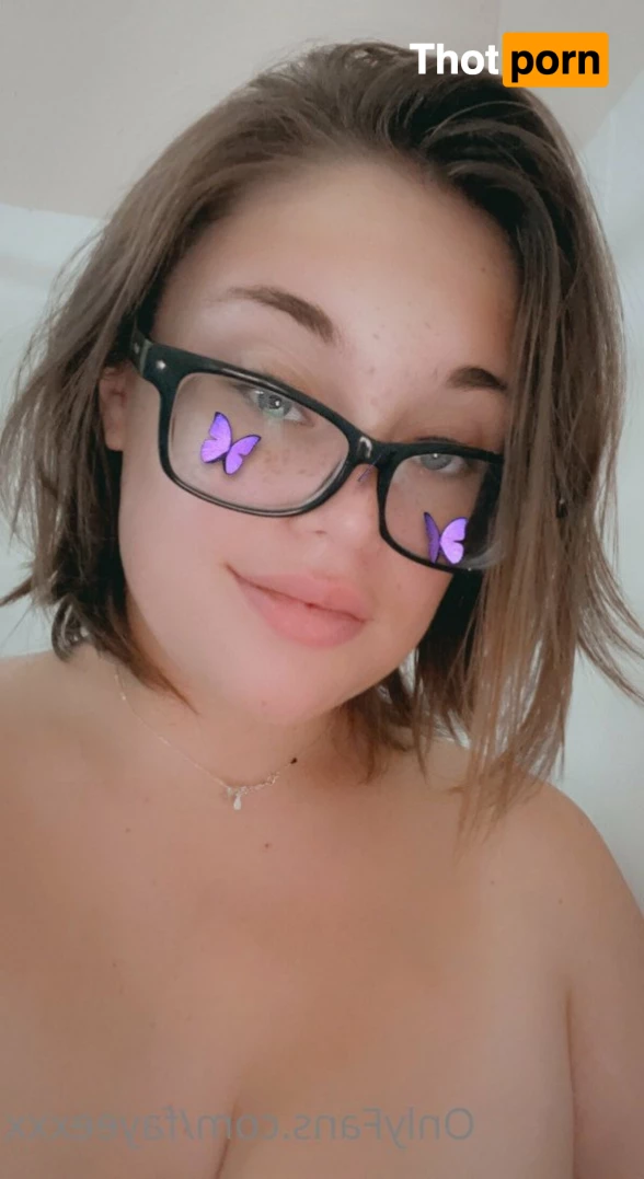 Faye ~ online 5082564