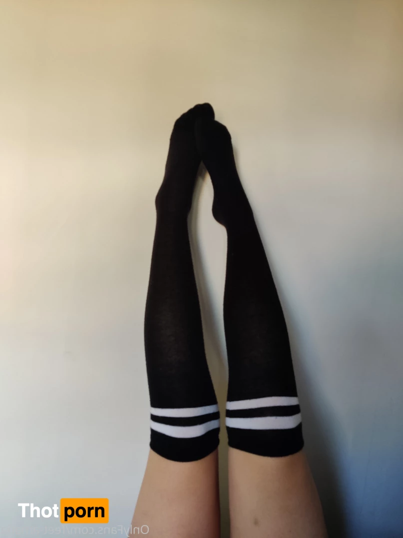 Feet me baby 🦶🏼 Foot concent EVERYDAY 👣 5580886