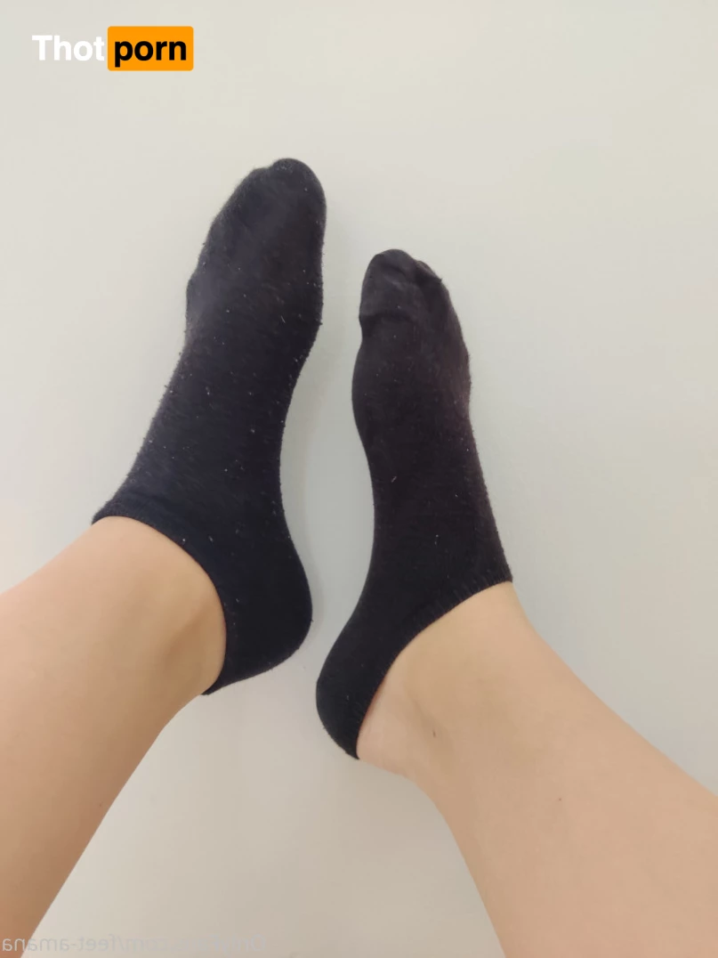 Feet me baby 🦶🏼 Foot concent EVERYDAY 👣 5580904