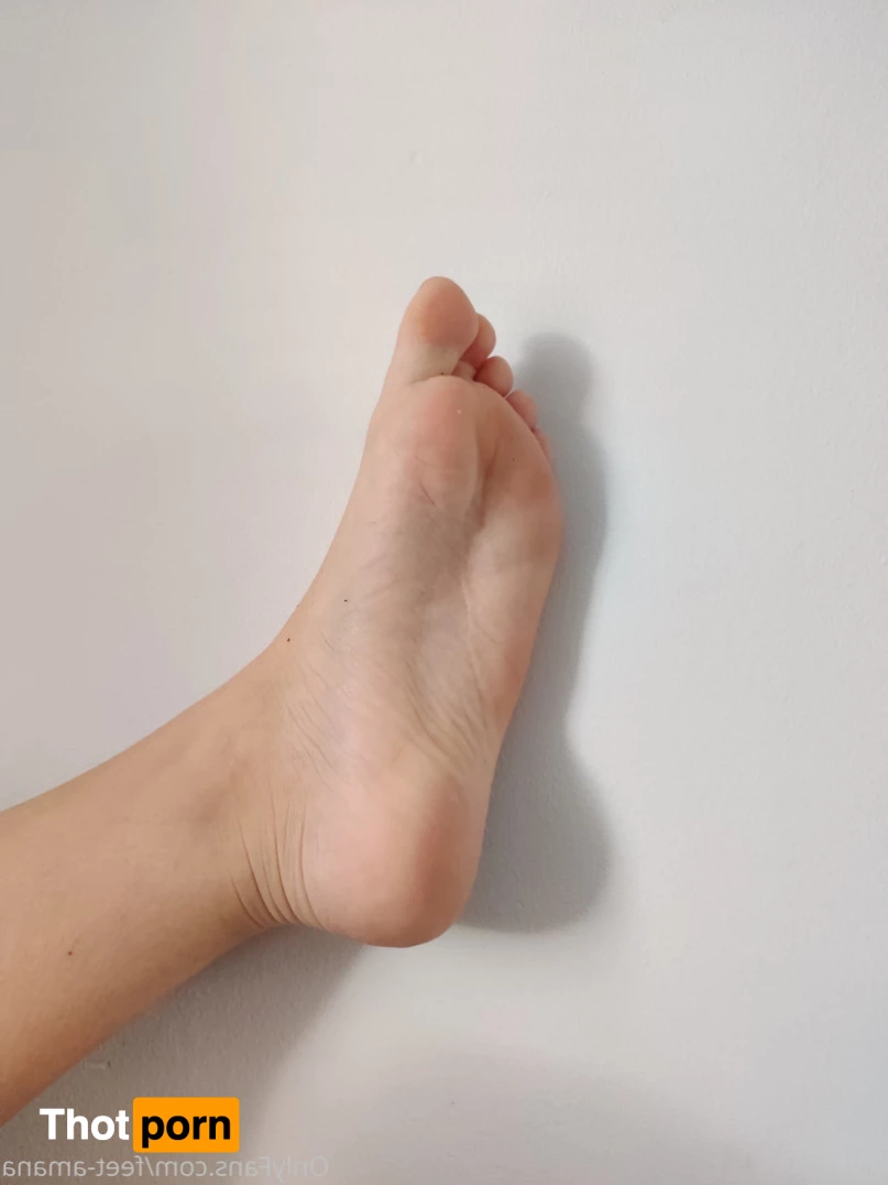 Feet me baby 🦶🏼 Foot concent EVERYDAY 👣 5581040