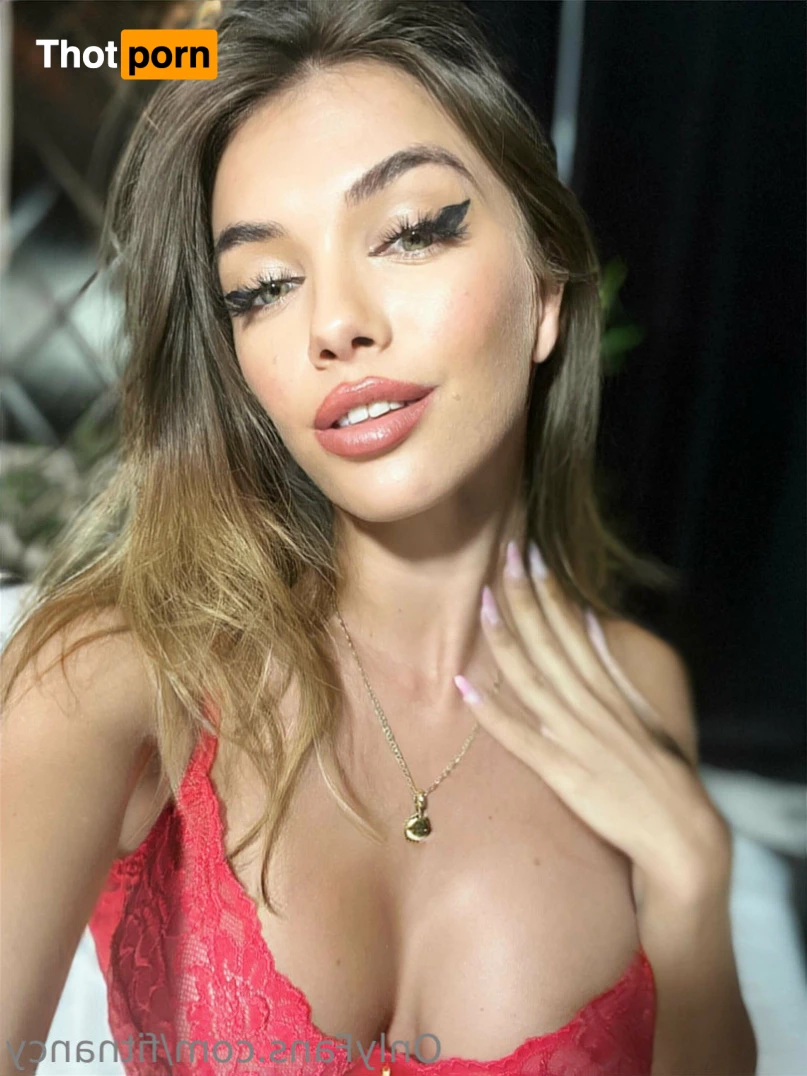 𝑭𝒊𝒕 𝑵𝒂𝒏𝒄𝒚 💦👸🏼 6011856