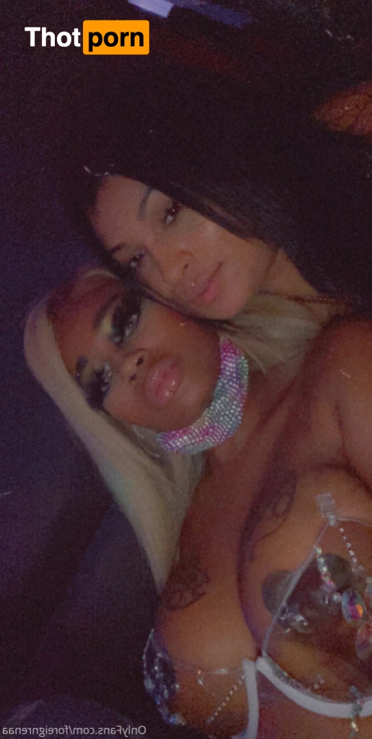 Foreign Renaa 5746295