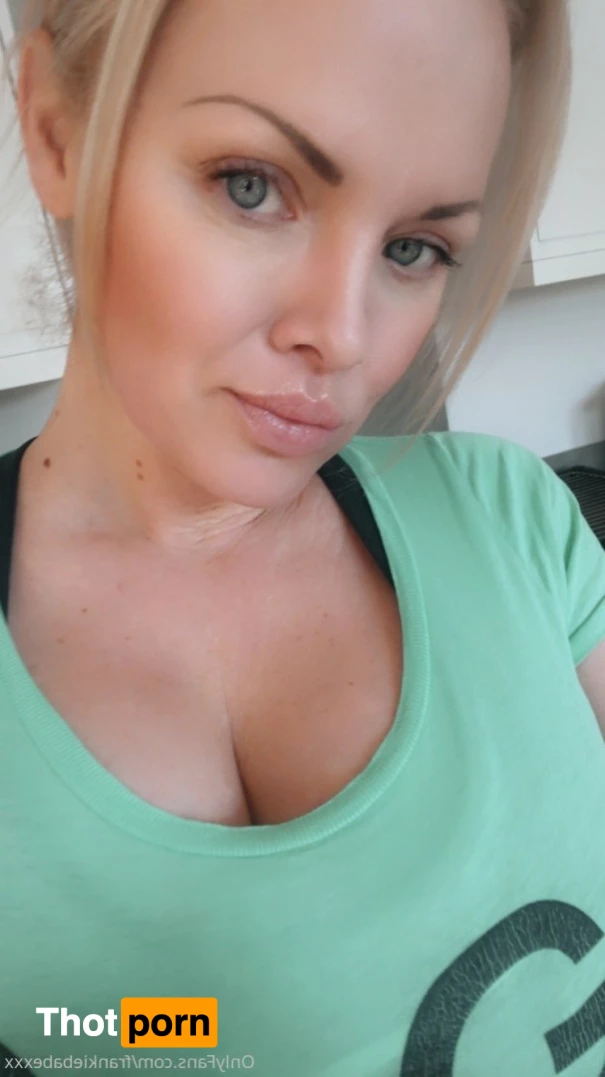 FrankieBabe 5573988
