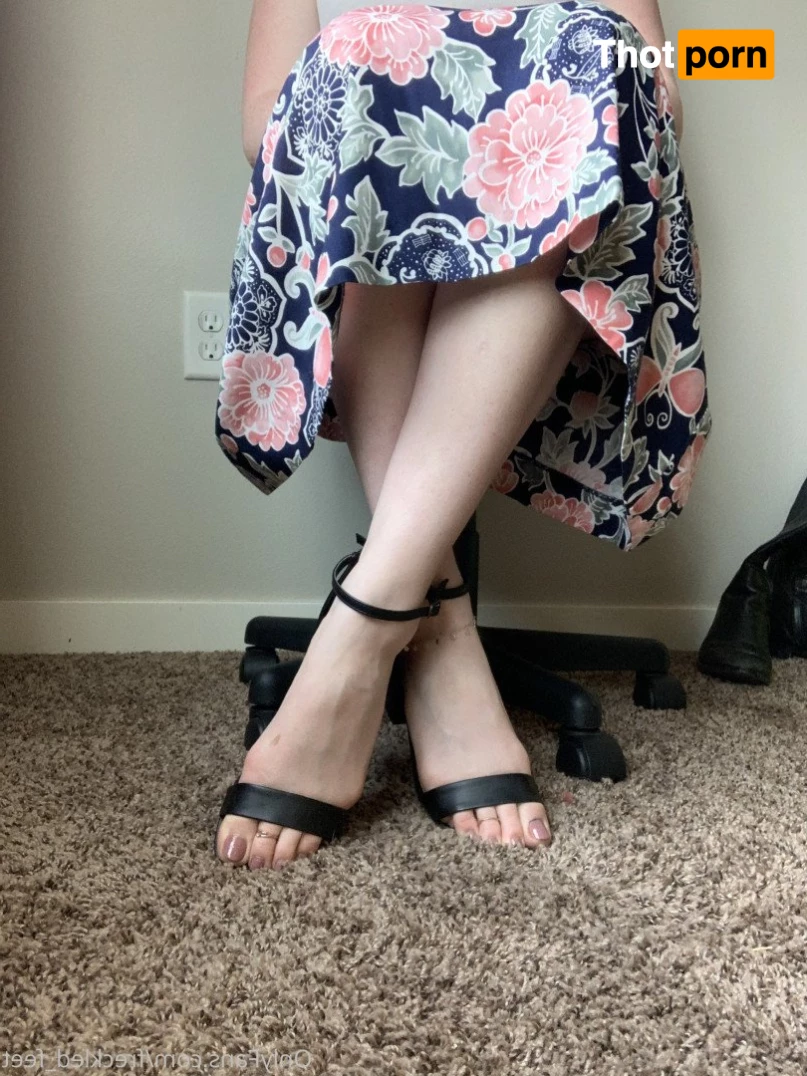 Freckled Feet 5080399