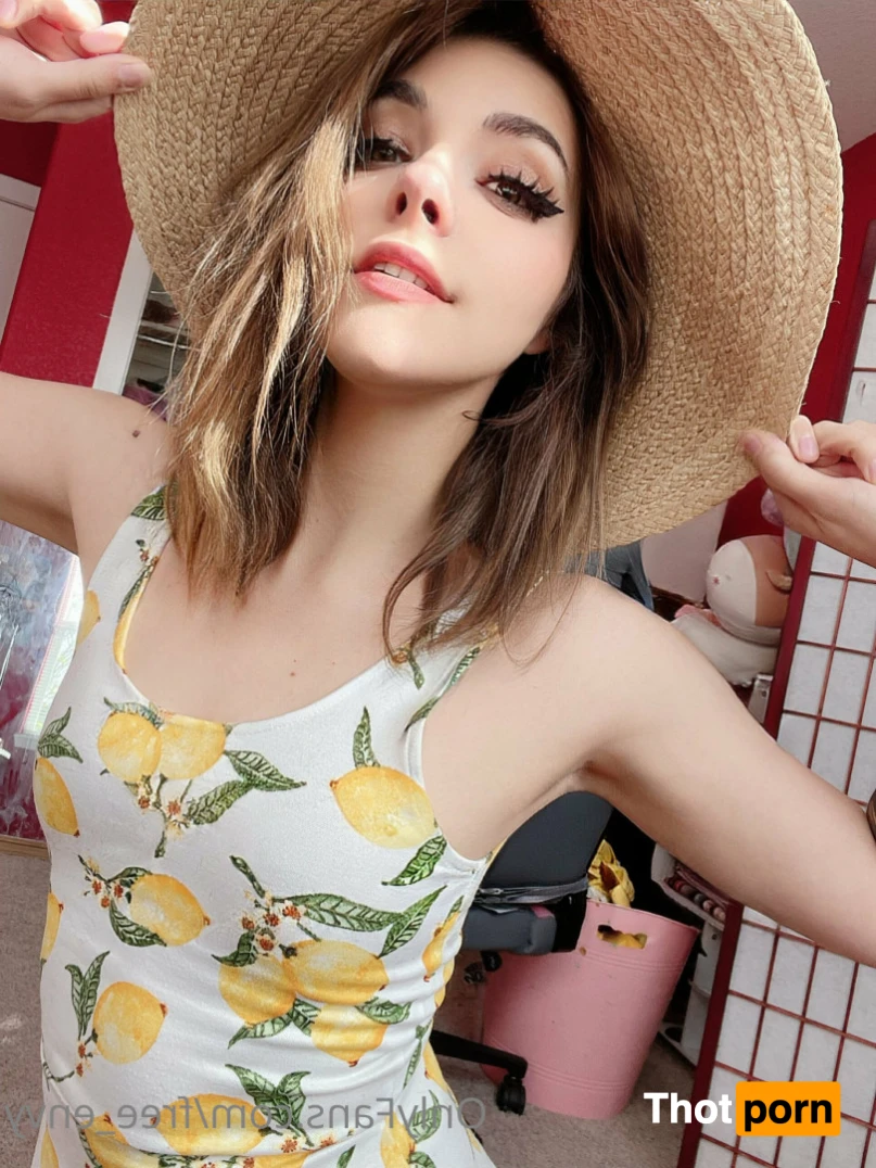 Envy Anne (Free!) 13924350